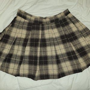 NWOT Plaid skirt